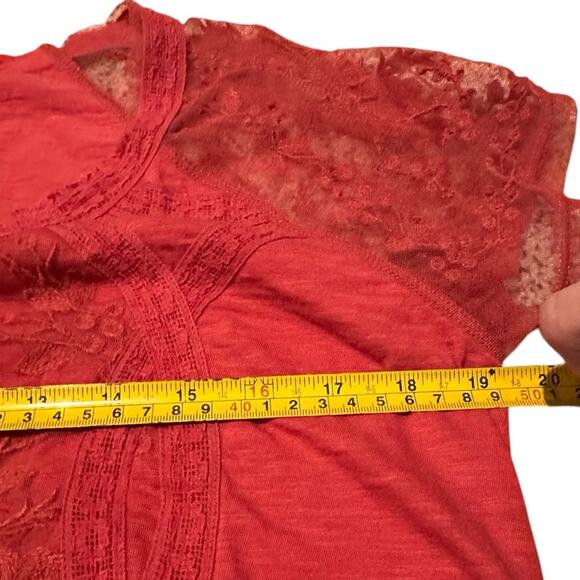 Sundance Cotton Mesh Embroidered Floral Top Feminine Peplum, Red, size M - Picture 3 of 5